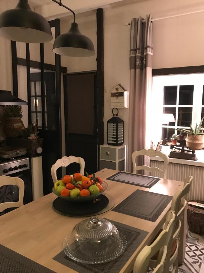 伯兹维尔L'Atelier De Jocelyne公寓 外观 照片